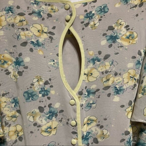 ModCloth Darling Watercolor Floral Flutter Sleeve Retro Dress, Small - Picture 7 of 12